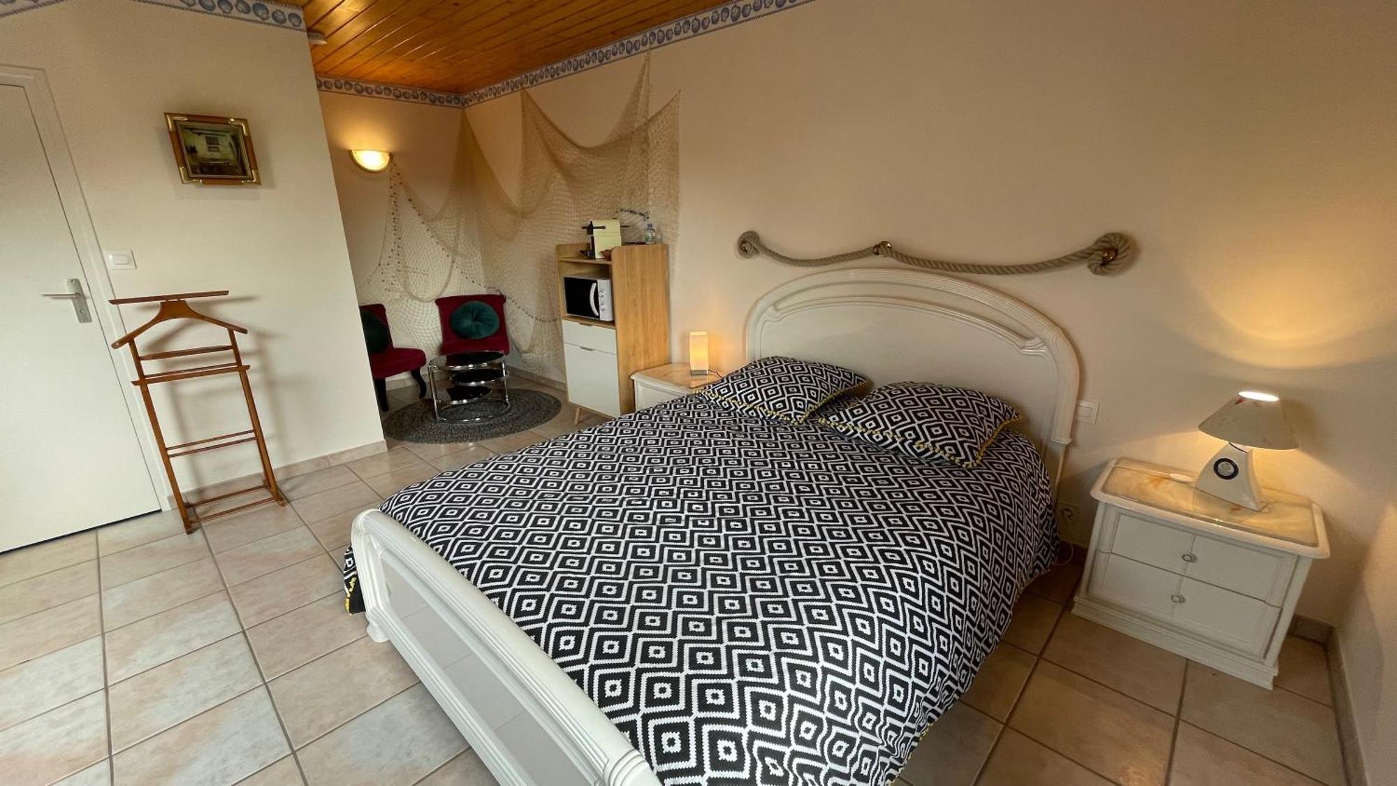 Chambres D'Hotes Les Tilleuls Poullaouen Zewnętrze zdjęcie